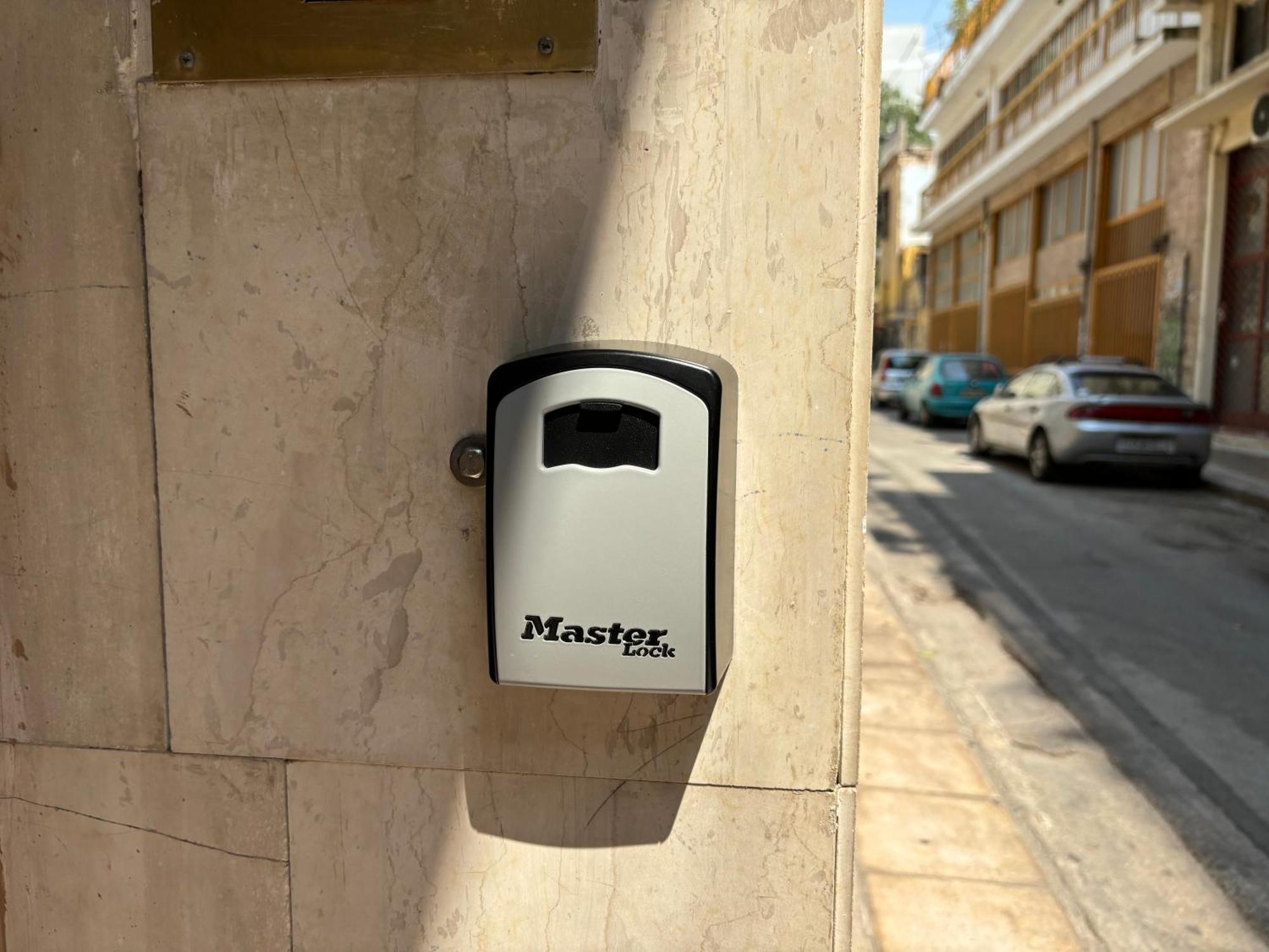 Athens Central Train Station Flat For 4 Persons Экстерьер фото